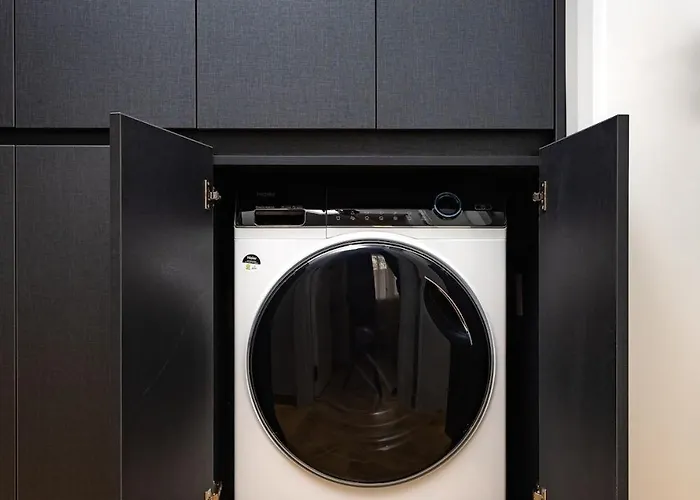 Happy People 2 Bd, By Flat Mаnager 公寓