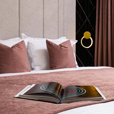 Happy People 2 Bd, By Flat Mаnager *