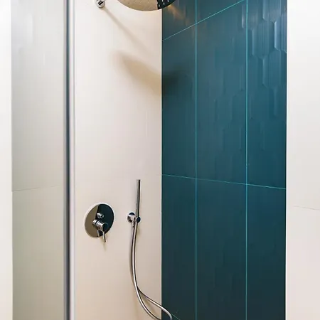 Happy People 2 Bd, By Flat Mаnager Апартамент *