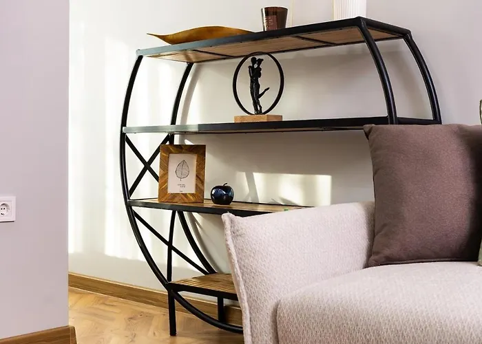 Happy People 2 Bd, By Flat Mаnager *